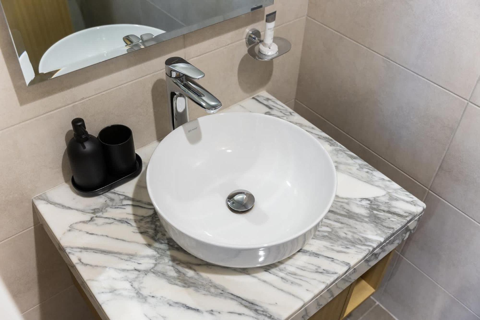 Modern Luxe 2br In Business Bay Apartment